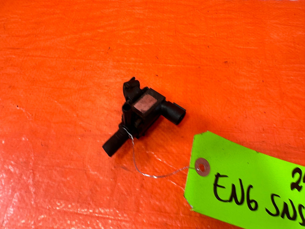 97 01 HONDA PRELUDE   H22 H22A H22A4 VACUUM VALVE   OEM #2595