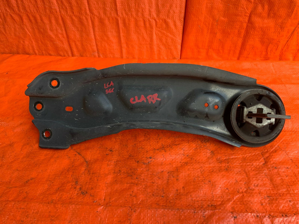 OEM 2015 15 MERCEDES BENZ CLA 250 4MATIC   PASSENGER RIGHT REAR TRAILING ARM5