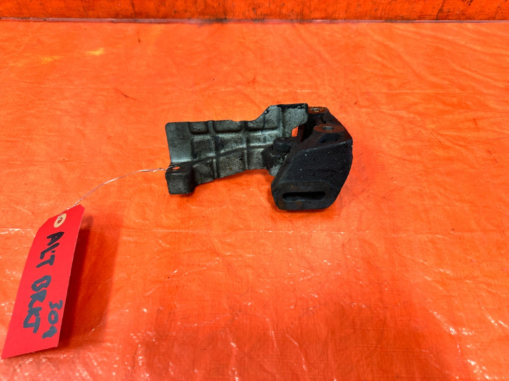 94 01 ACURA INTEGRA   NON VTEC B18B1   POWER STEERING BRACKET   OEM 3091