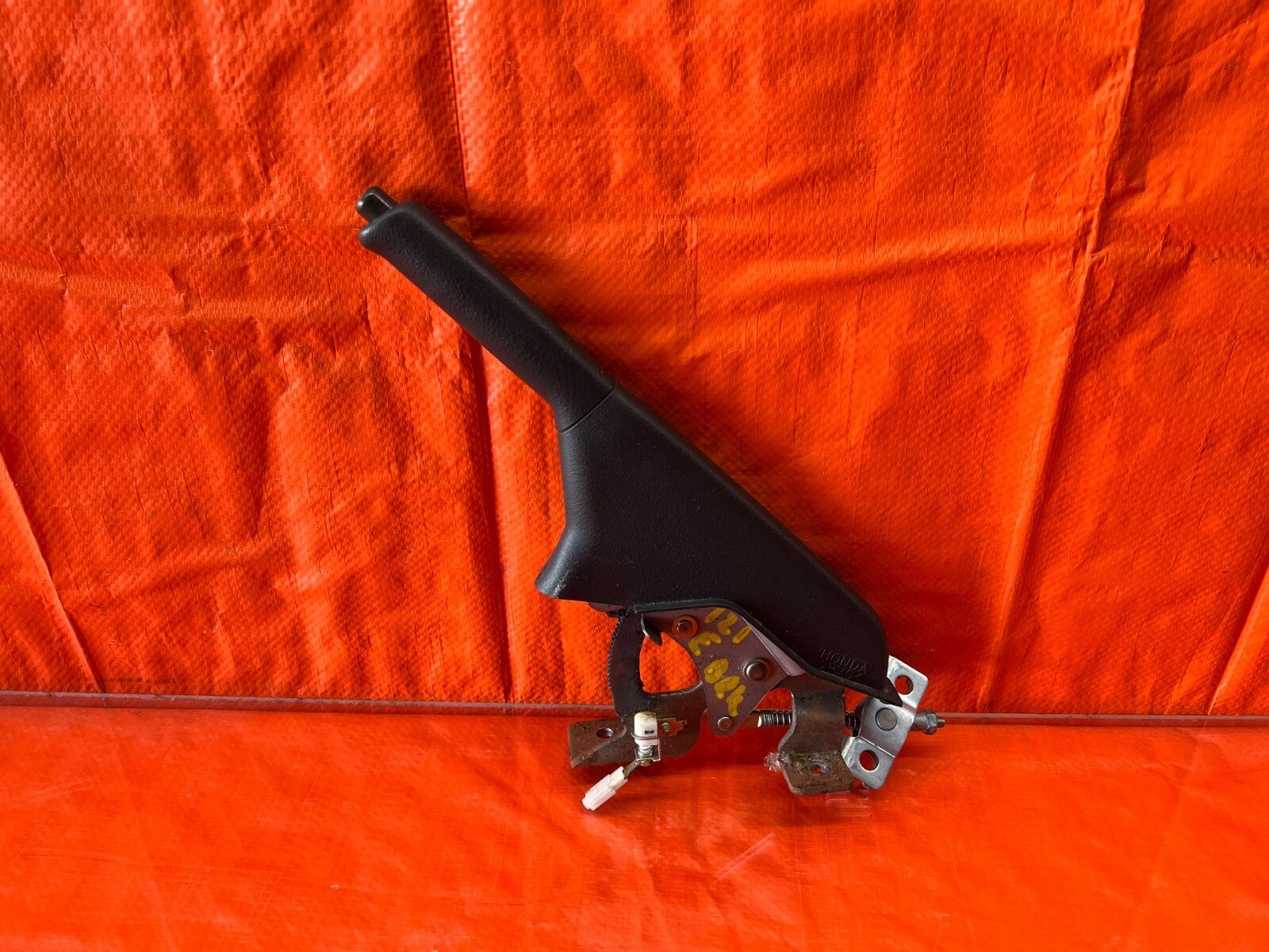 99 01 HONDA CR V CRV   EMERGENCY E PARKING BRAKE GRAB HANDLE   OEM FACTORY #1210