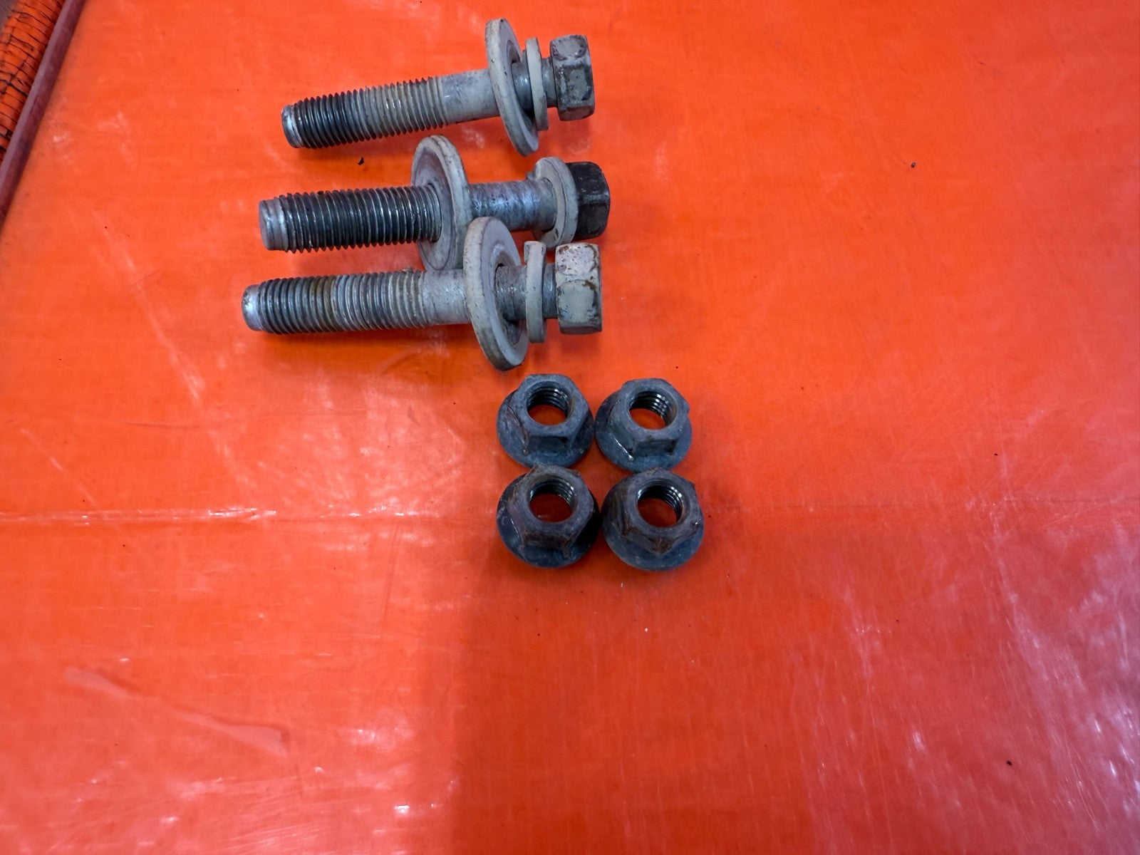 10 16 HYUNDAI GENESIS COUPE 3.8L   REAR TRANSMISSION BRACKET BOLTS OEM #2991