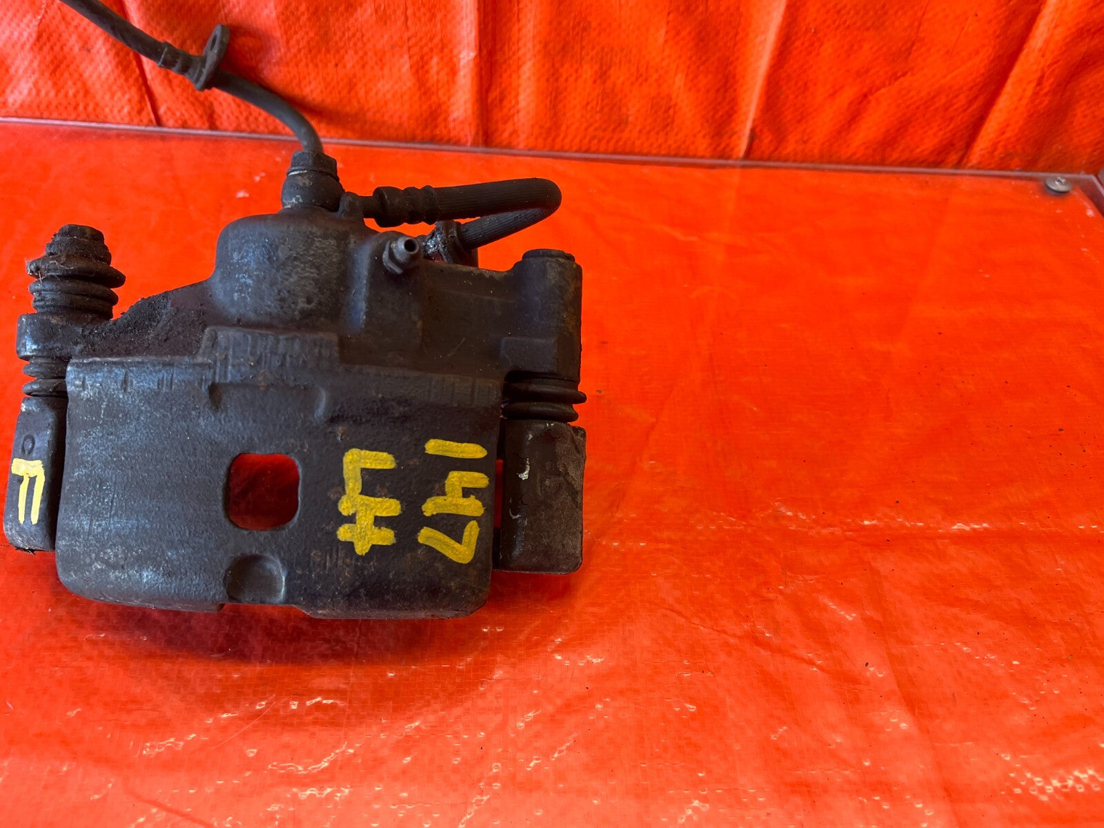 92 94 HONDA CIVIC SI   DRIVER LEFT FRONT BRAKE CALIPER   OEM FACTORY #1475