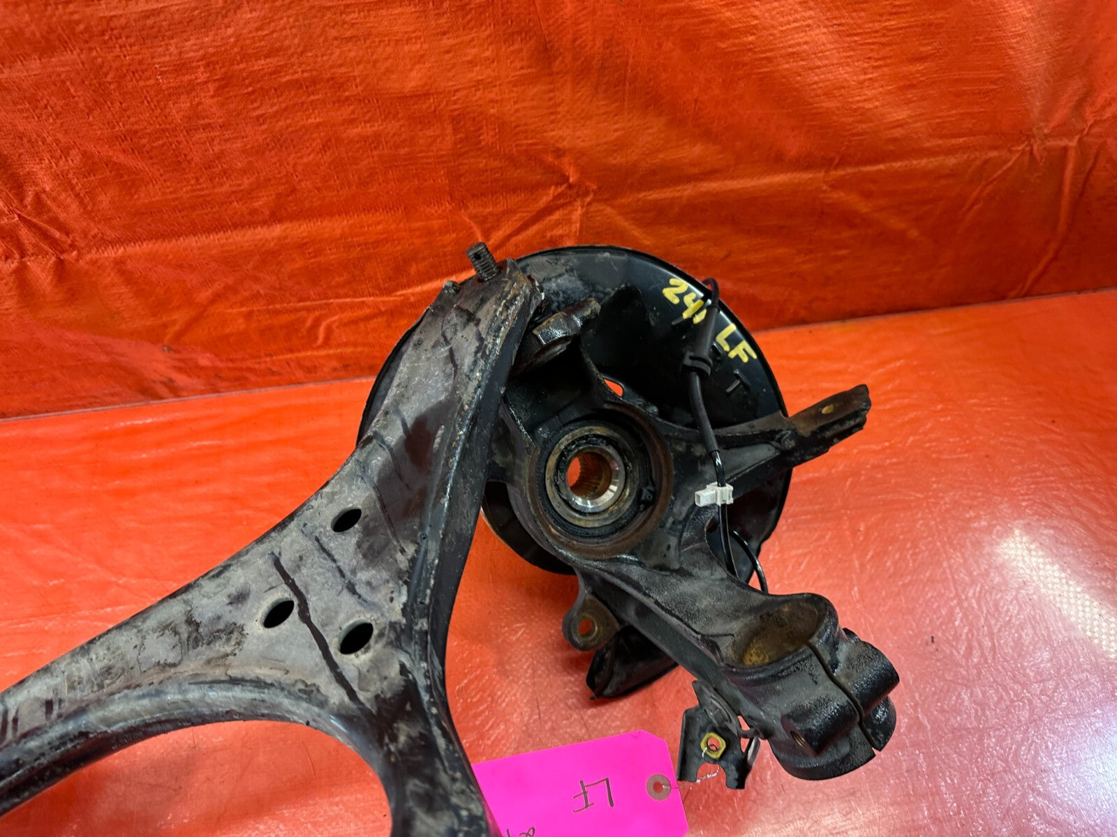 13 17 HONDA ACCORD SEDAN   LEFT FRONT SPINDLE KNUCKLE HUB W/ CONTROL ARM OEM 2418