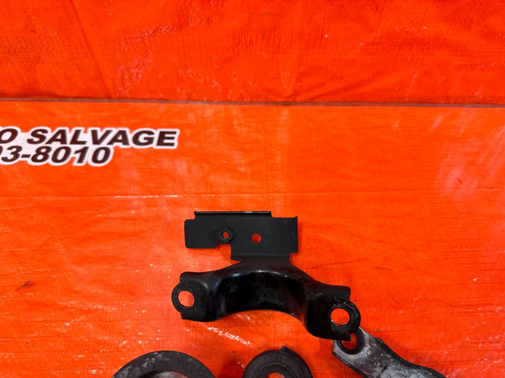 08 12 HONDA ACCORD 2.4L POWER STEERING RACK MOUNTING BRACKET BRACE   OEM #2516