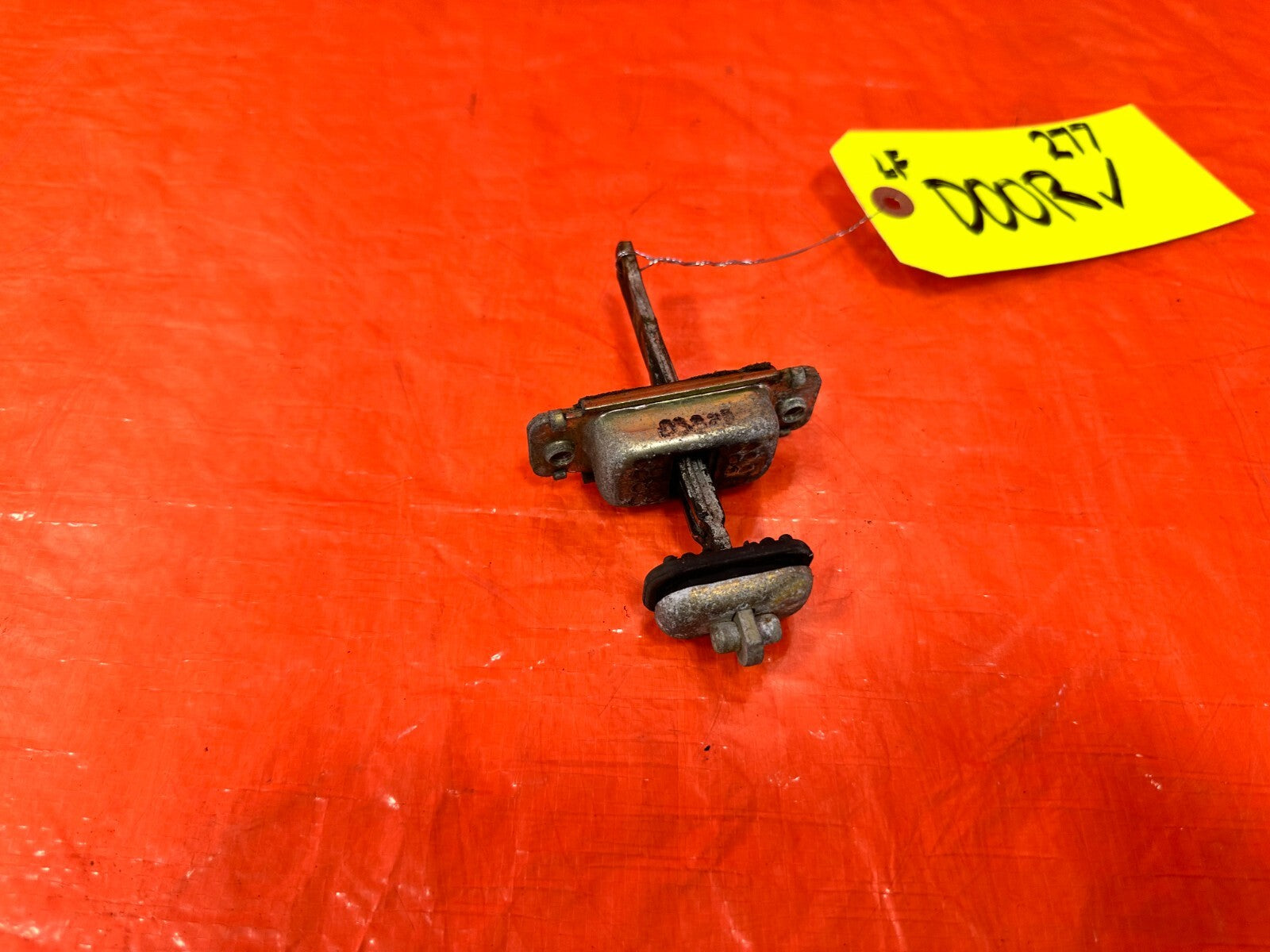 88 89 HONDA CRX   DRIVER LEFT FRONT DOOR CHECKER HINGE ARM STOPPER   OEM #2772