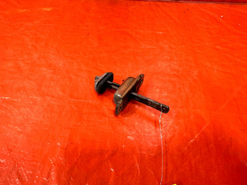 88 89 HONDA CRX   PASSENGER RIGHT DOOR CHECKER HINGE ARM STOPPER   OEM #2772