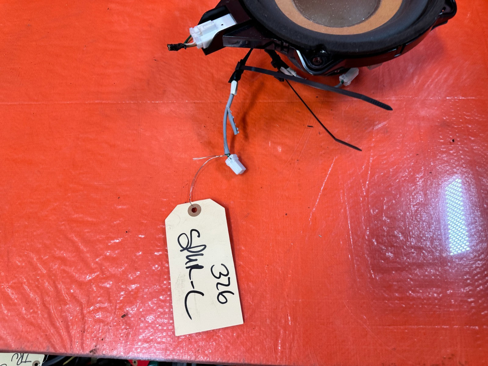 13 16 HYUNDAI GENESIS COUPE   REAR   CENTER SPEAKER SUB WOOFER   OEM #3264