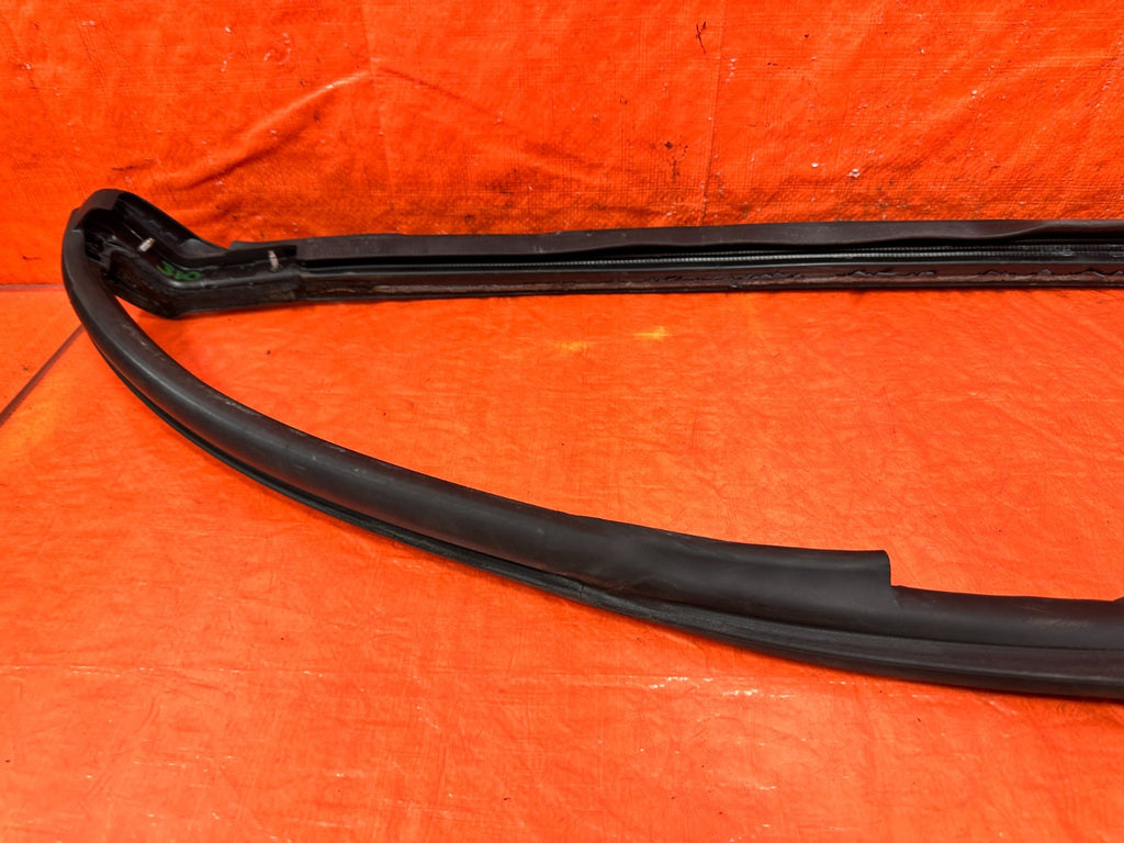 INFINITI G37 CONVERTIBLE REAR CONVERTIBLE TOP WEATHER STRIP RUBBER GASKET 310 37