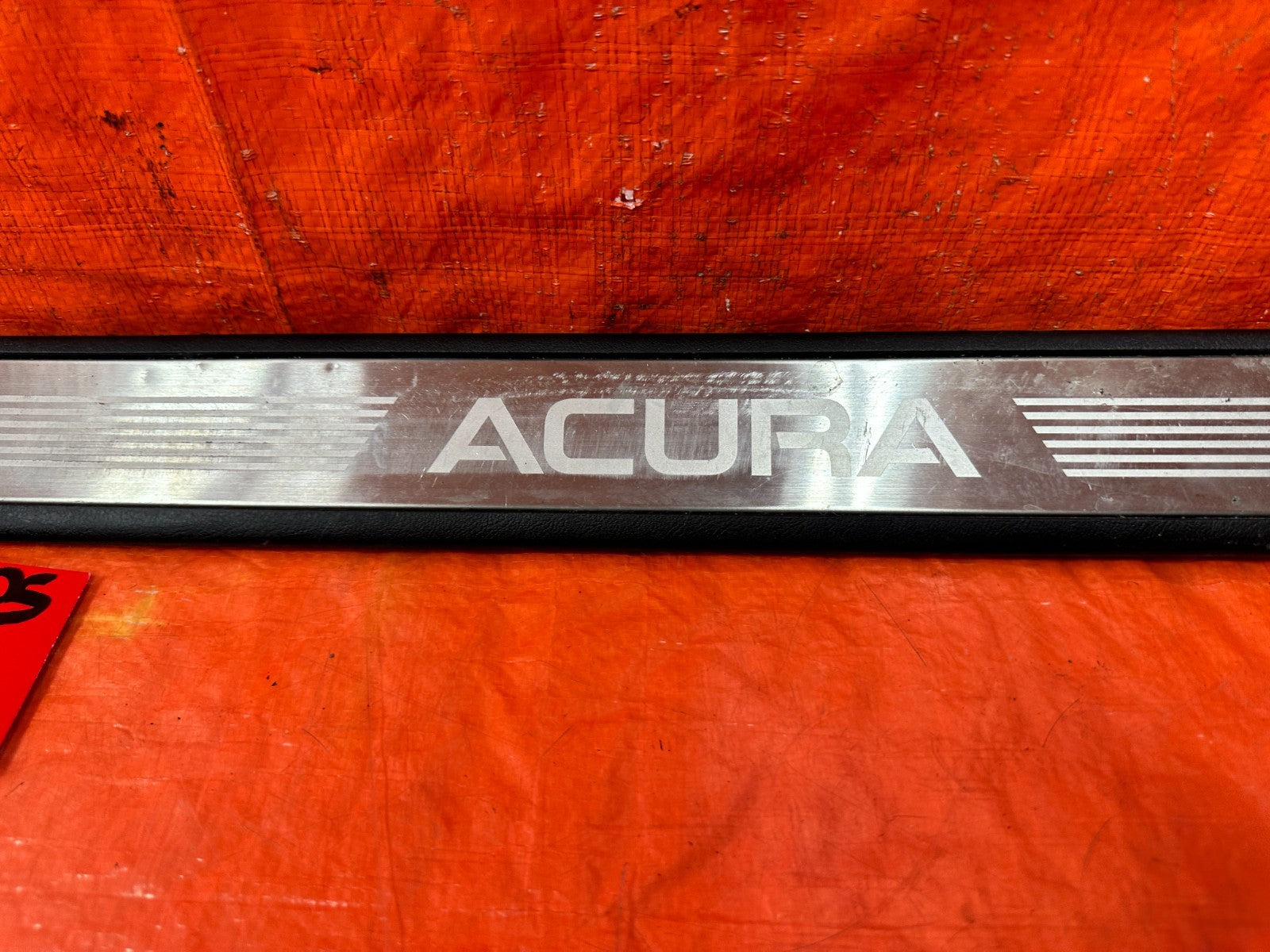 09 14 ACURA TSX   PASSENGER RIGHT FRONT FLOOR PILLAR SCUFF PLATE   OEM 3052