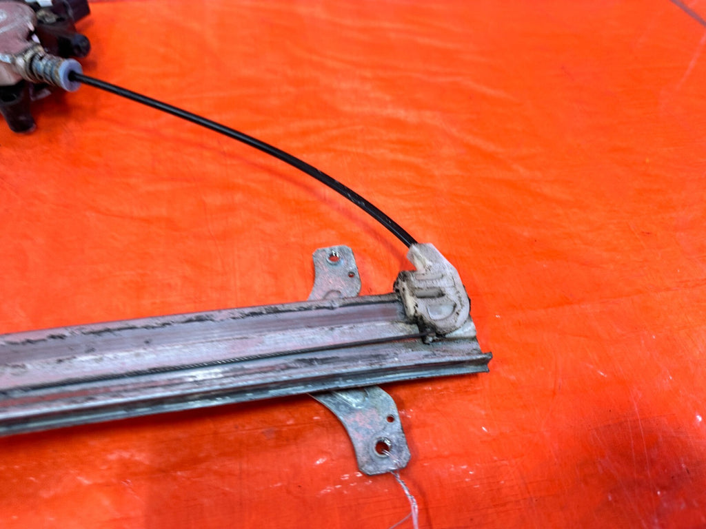 04 08 ACURA TSX   PASSENGER RIGHT FRONT   WINDOW REGULATOR W/ MOTOR   OEM #2918