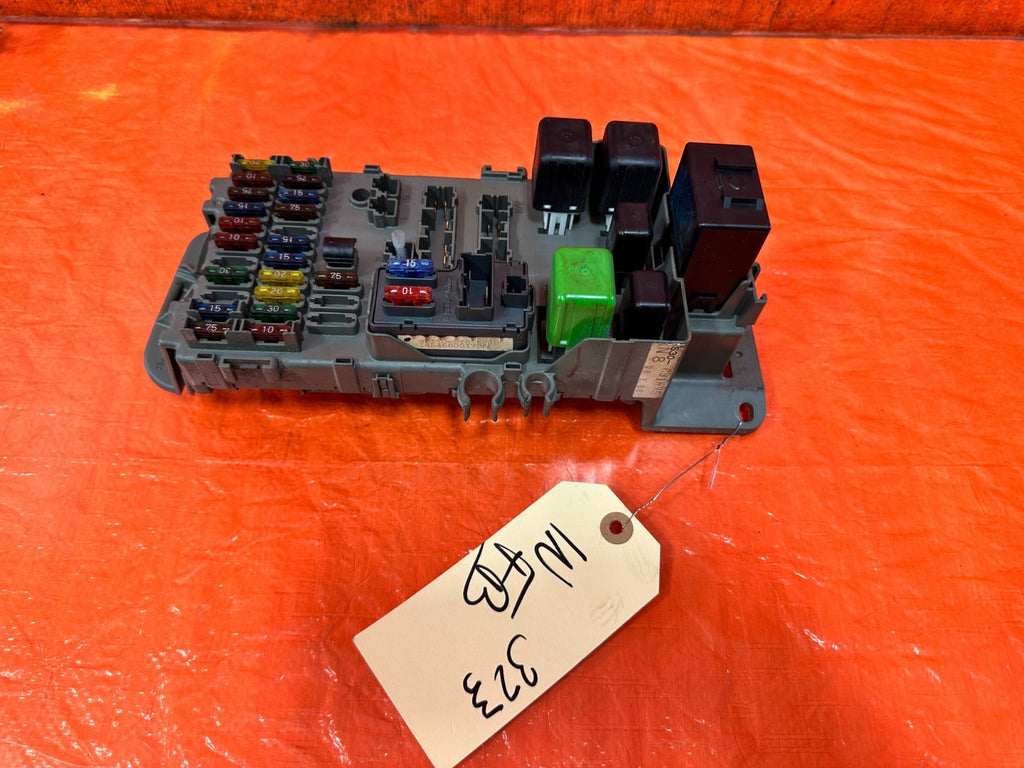 97 01 HONDA PRELUDE   INTERIOR UNDER THE DASH   FUSE BOX PANEL   OEM #3230