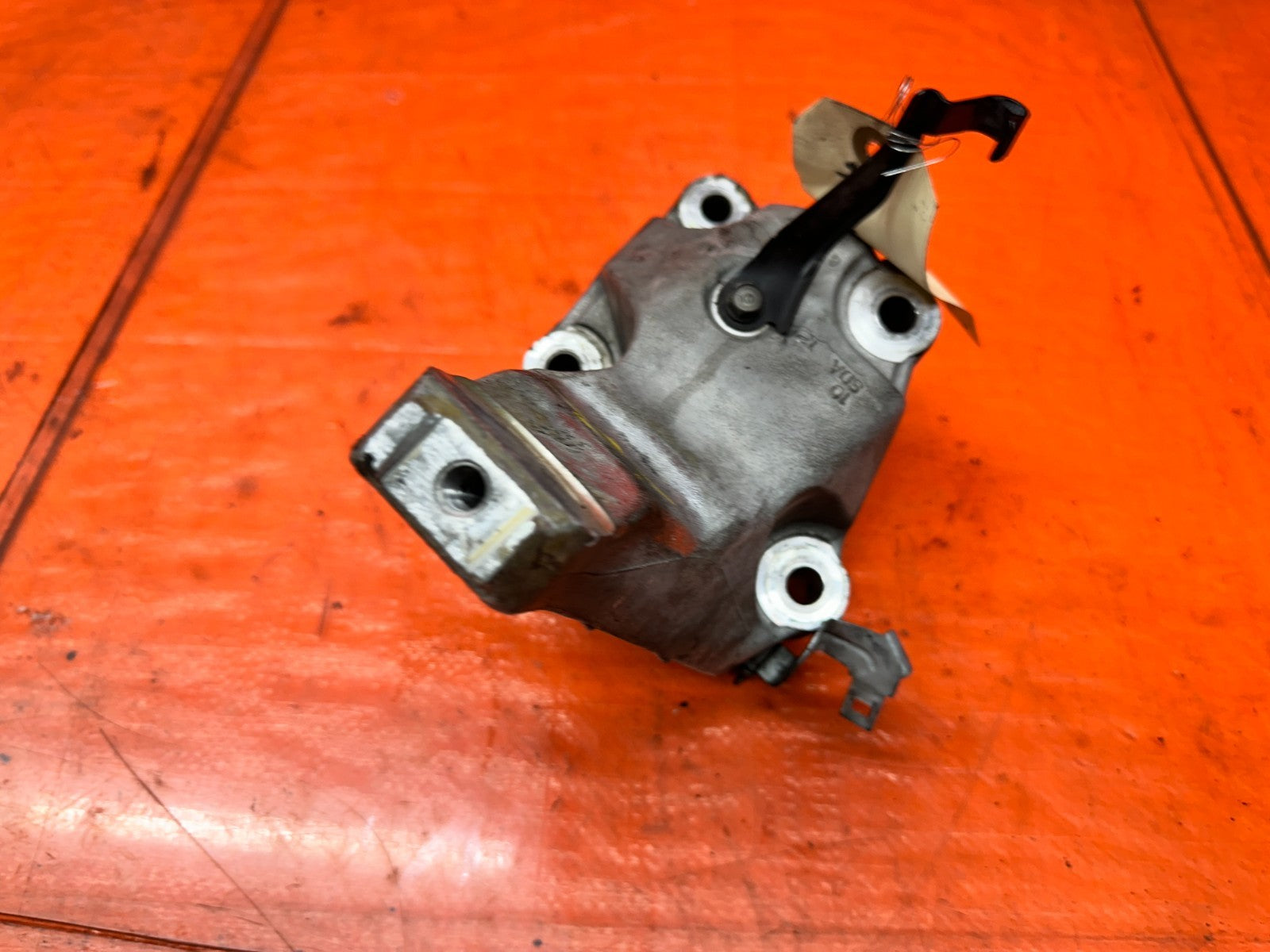 04-05 ACURA TSX 2.4L K24A2 ALUMINUM ENGINE MOTOR MOUNT BRACKET OEM #339-35