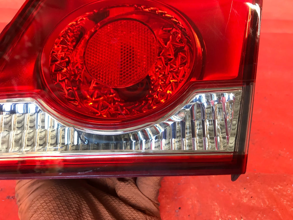 OEM 2013 2014 2015 CHEVROLET CRUZE PASSENGER RIGHT INNER TRUNK TAIL LIGHT LAMP2