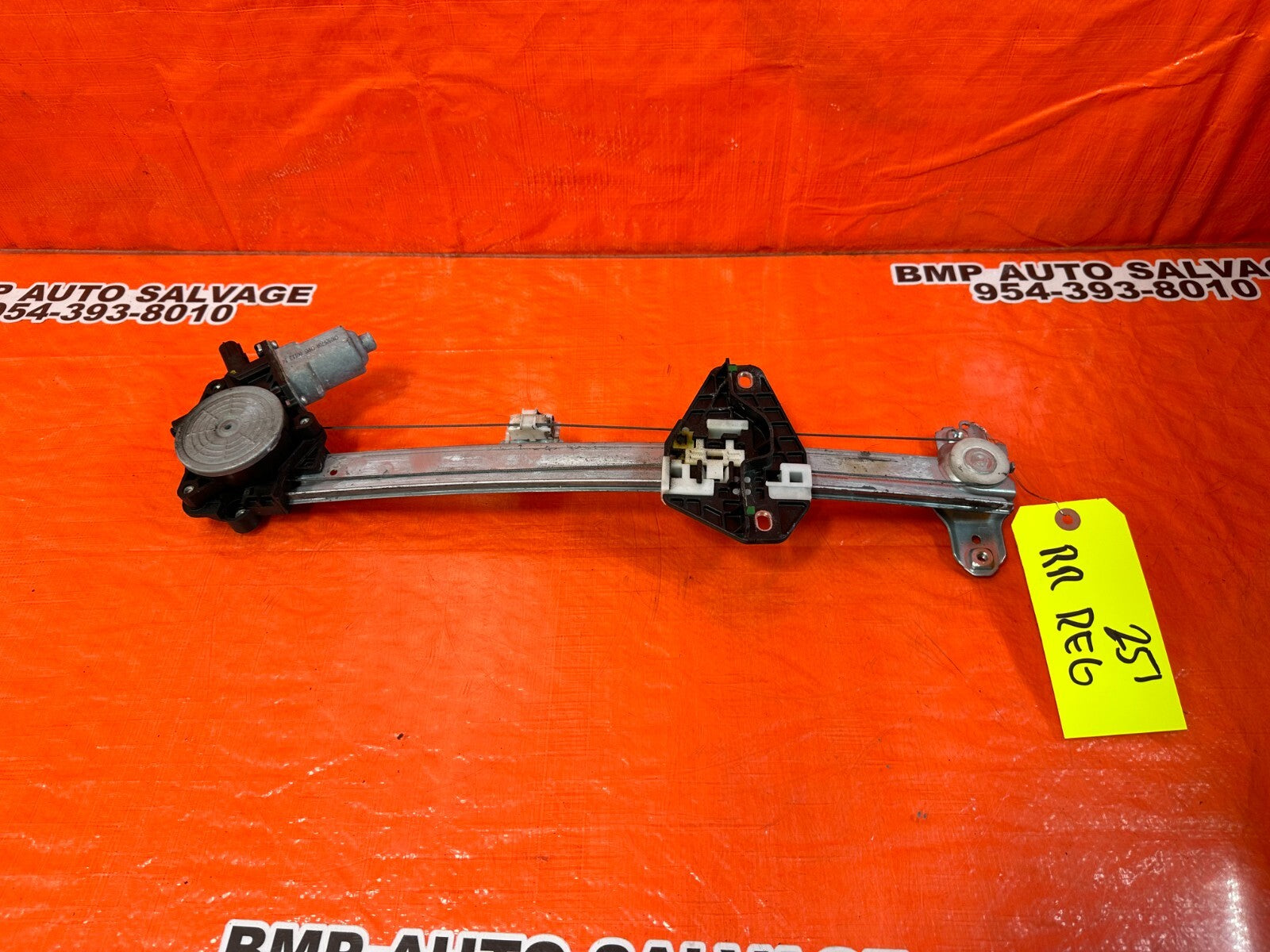 08 12 HONDA ACCORD SEDAN RIGHT REAR    WINDOW REGULATOR W/ MOTOR   OEM #2510