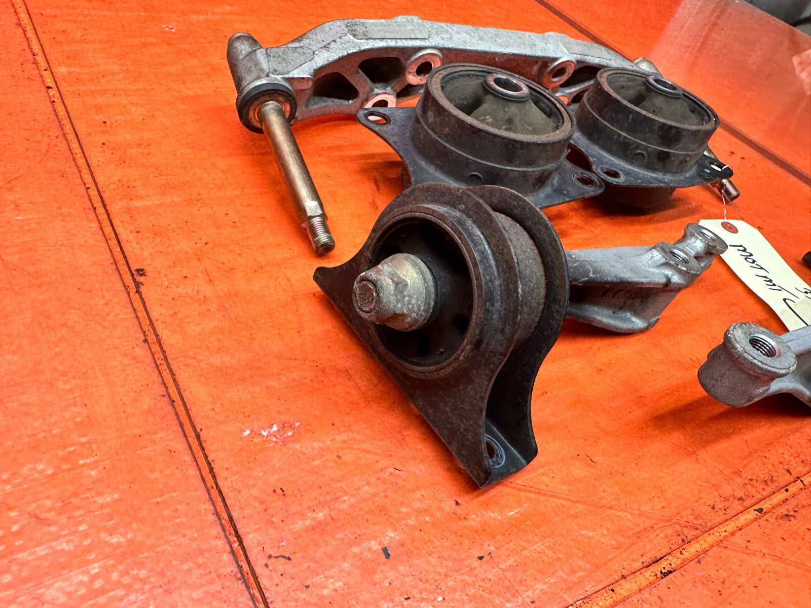 00-03 HONDA S2000 AP1 2.0L REAR DIFFERENTIAL CARRIER MOUNTING BRACKETS MOUNTS #317