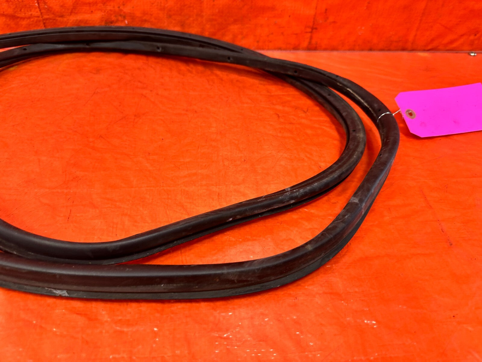 96 00 HONDA CIVIC SEDAN   DRIVER LEFT REAR   WEATHER STRIP SEAL GASKET OEM #29711