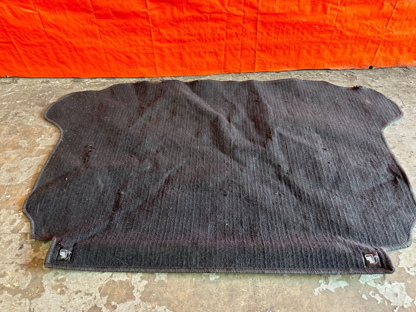 02 05 HONDA CIVIC SI EP3 HATCHBACK REAR SEAT HATCHBACK CARGO AREA CARPET OEM 1867