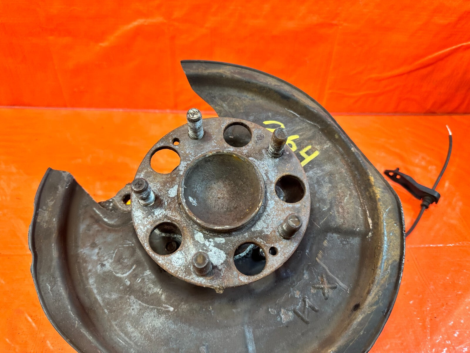 06 11 HONDA CIVIC SI   DRIVER LEFT REAR   SPINDLE KNUCKLE HUB   OEM #2644