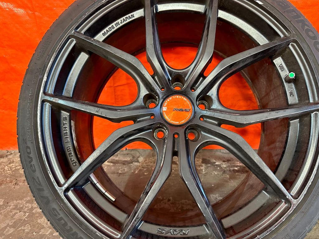 JDM RAYS GRAM LIGHTS   57FXX   5x100 / 19x9 / +38 / VENTUS V12 EVO2   245/35ZR1916