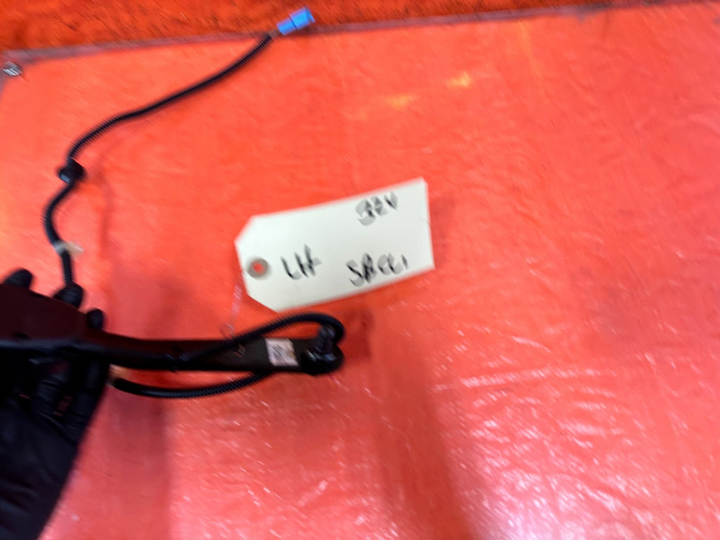 18 22 HONDA ACCORD   DRIVER LEFT FRONT SEAT BELT CLIP BUCKLE   OEM #3245