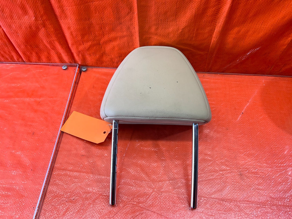 09 10 ACURA TSX   FRONT SEAT HEAD REST LEFT OR RIGHT   IVORY COLOR   OEM #158 111