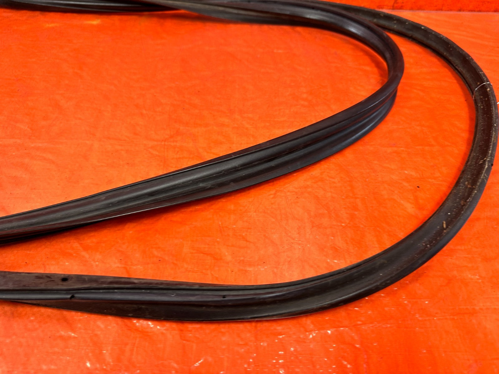 02 05 HONDA CIVIC SI EP3 HATCH LEFT DOOR WEATHER STRIP TRIM SEAL GASKET OEM 3066