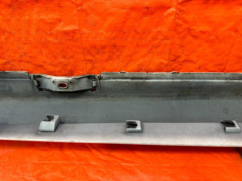 18 21 HONDA ACCORD SPORT   SIDE SKIRT ROCKER MOLDING TRIM RIGHT SIDE   OEM #32422