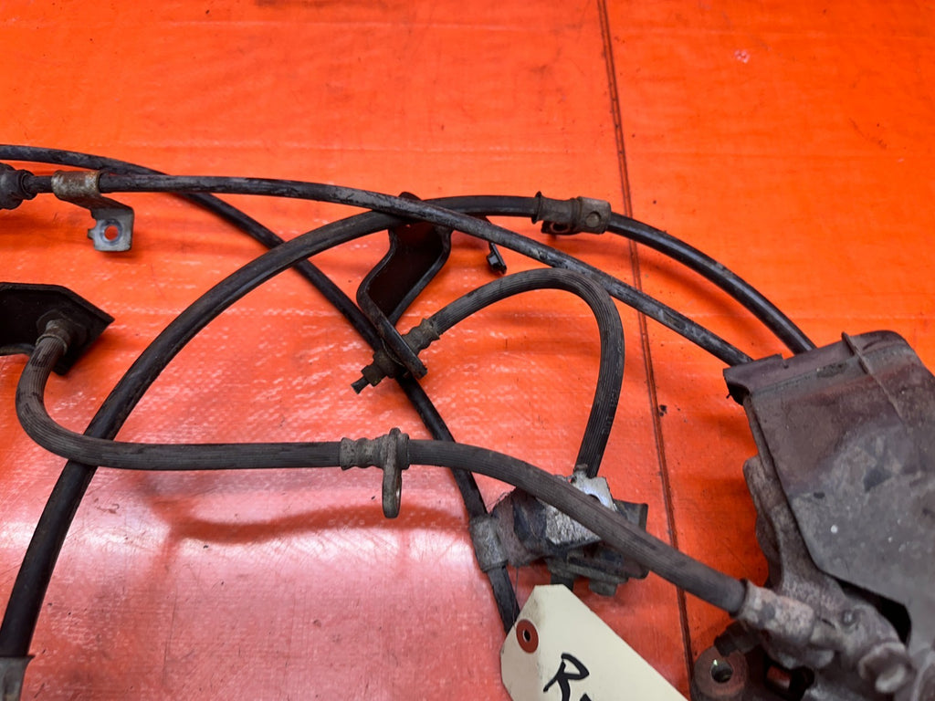 97 01 HONDA PRELUDE 2.2L REAR LEFT RIGHT BRAKE CALIPERS E BRAKE CABLES OEM #3366