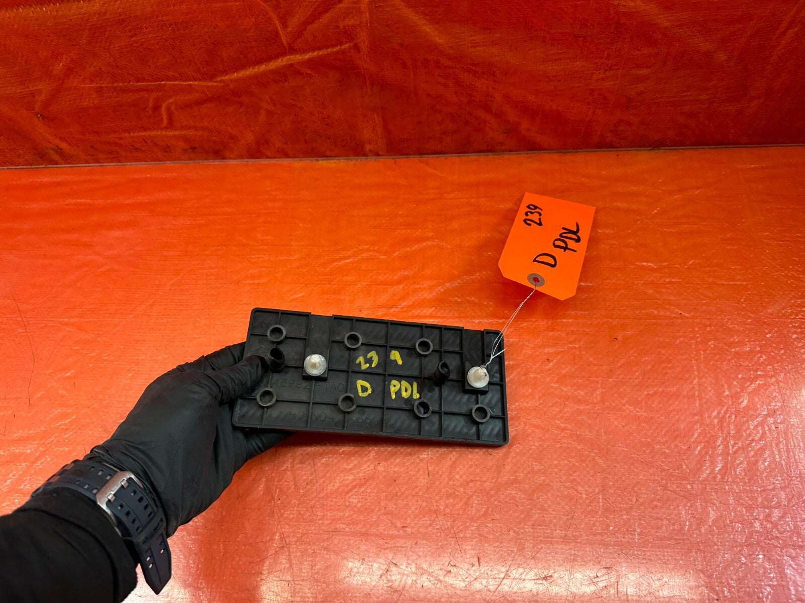 08 12 HONDA ACCORD   FOOT REST / DEAD PEDAL    OEM #2393