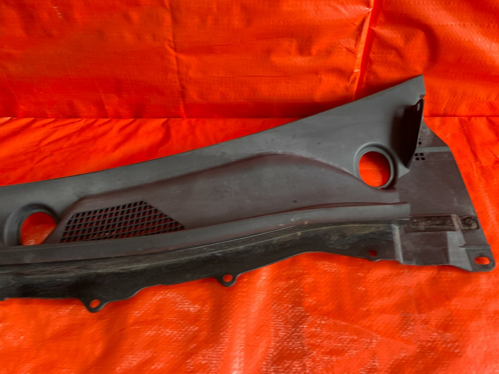 08 10 INFINITI G37 SPORT S 2D COUPE   FRONT WINDSHIELD WIPER COWL SET LEFT RIGHT3