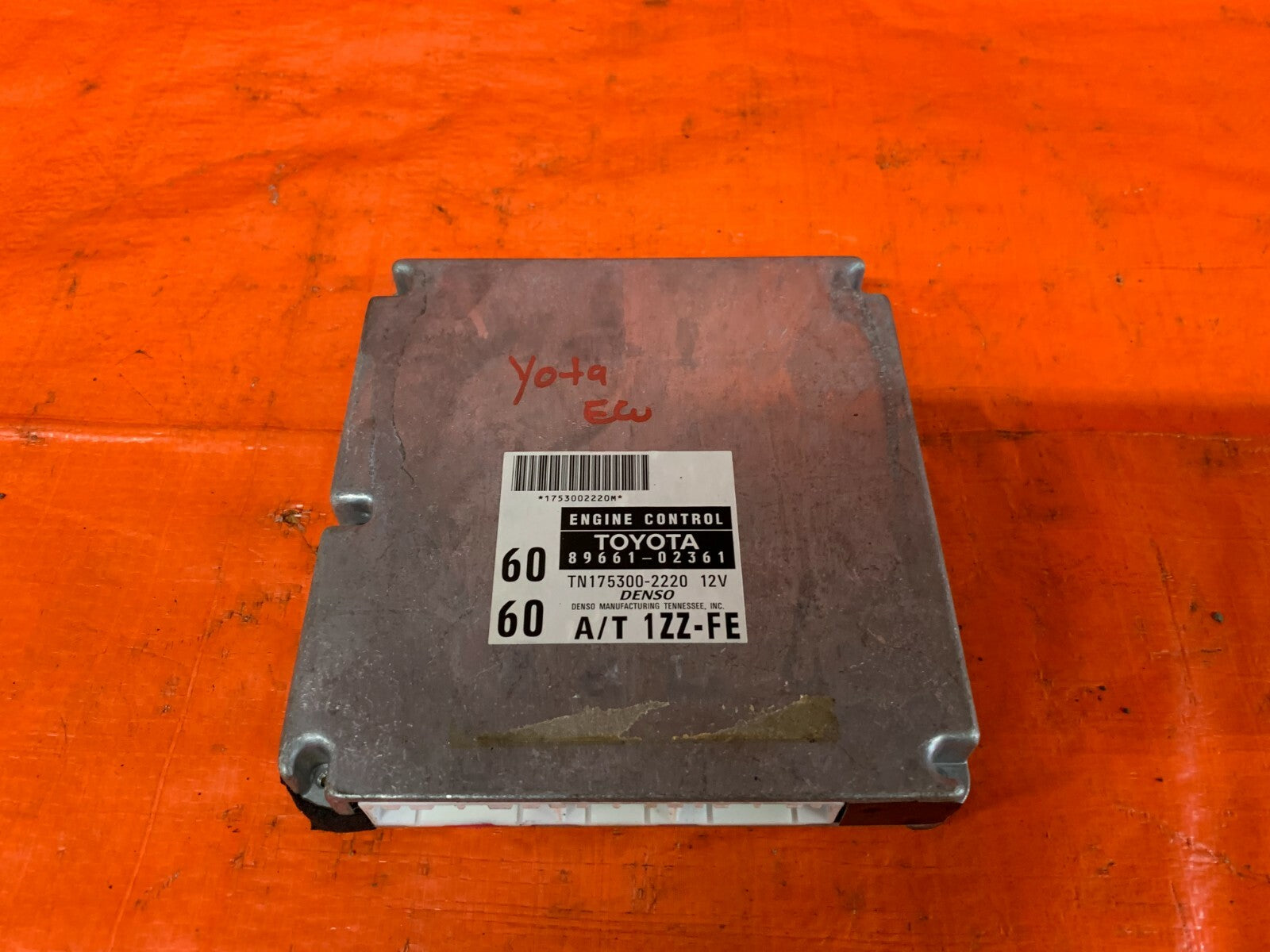 98 99 TOYOTA COROLLA   ENGINE COMPUTER ECU ECM EBX   89661 02361   OEM FACTORY0