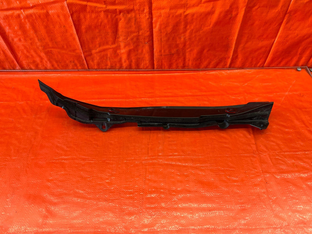 09 14 ACURA TSX   PASSENGER RIGHT FRONT LOWER FENDER TRIM   OEM #1580