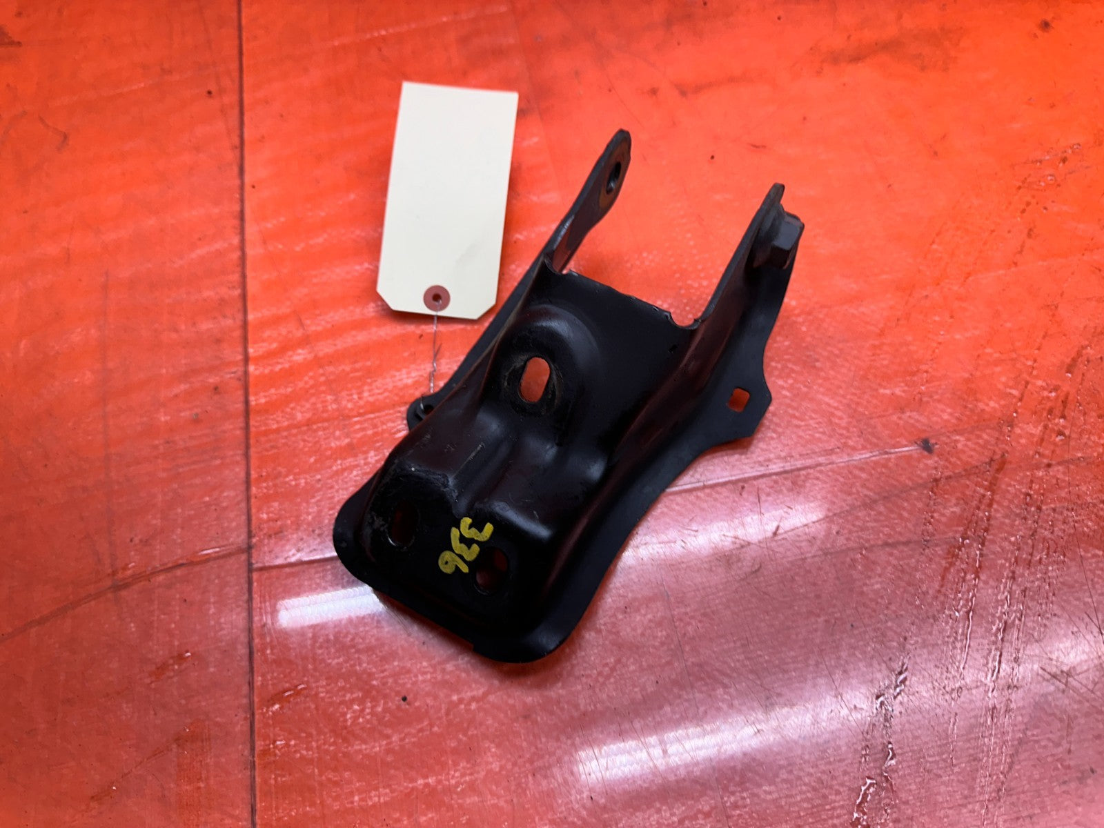 97 01 HONDA PRELUDE 2.2L MT MANUAL FRONT TRANSMISSION MOUNT BRACKET OEM #3368