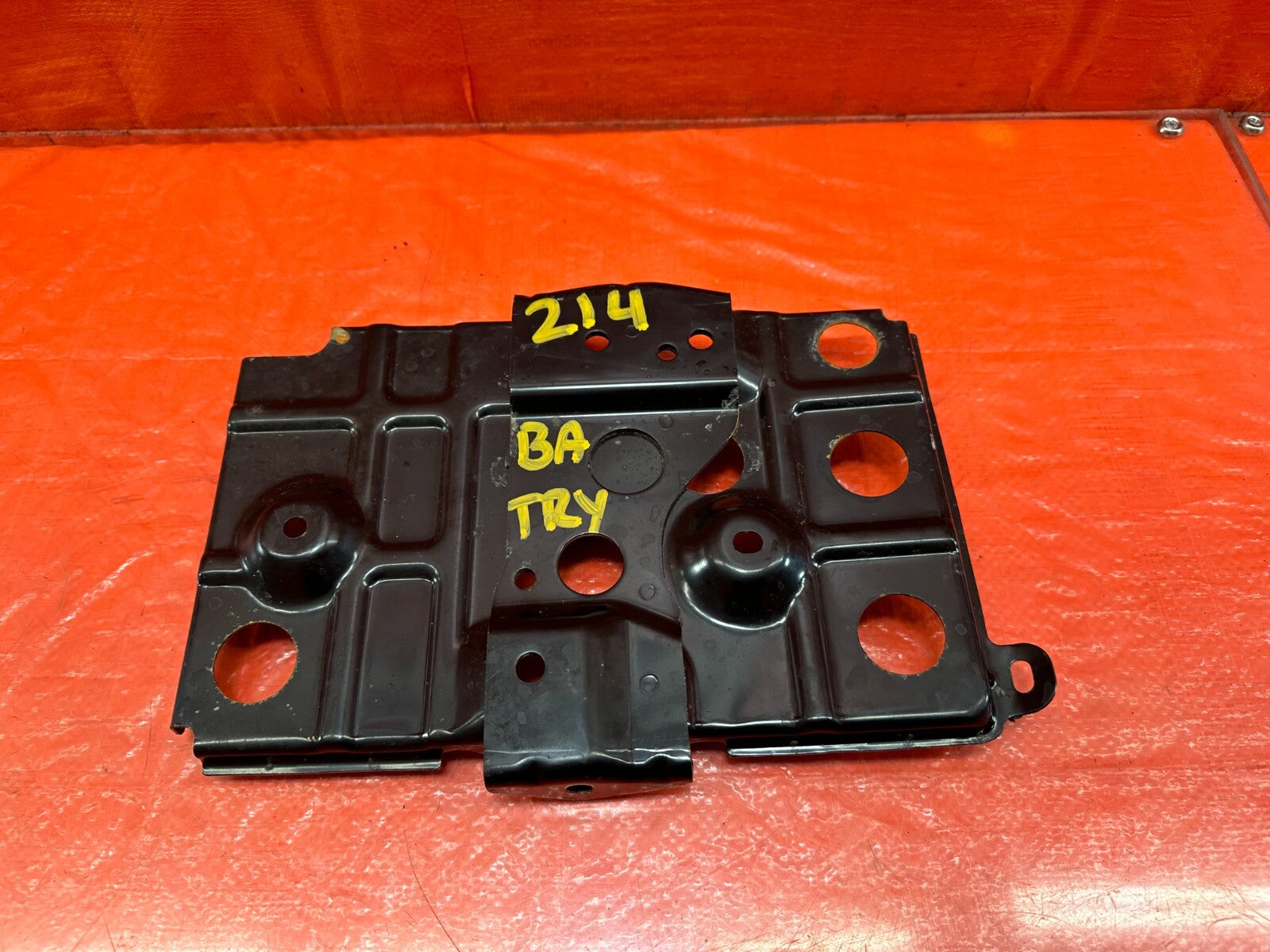 08 15 LANCER EVOLUTION X EVO 10   BATTERY TRAY MOUNTING BRACKET W/ TIE DOWN #2147