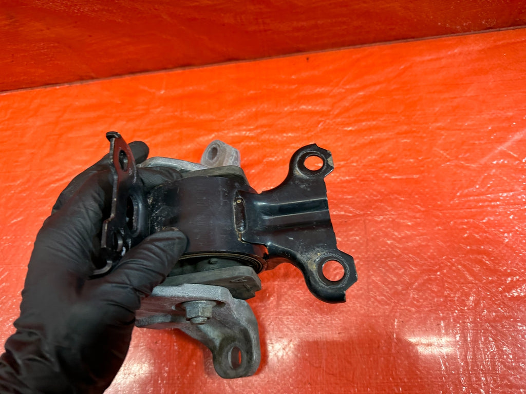 08 15 LANCER EVOLUTION X EVO 10 MR   RIGHT ENGINE MOTOR MOUNT W/ BRACKET OEM 2148