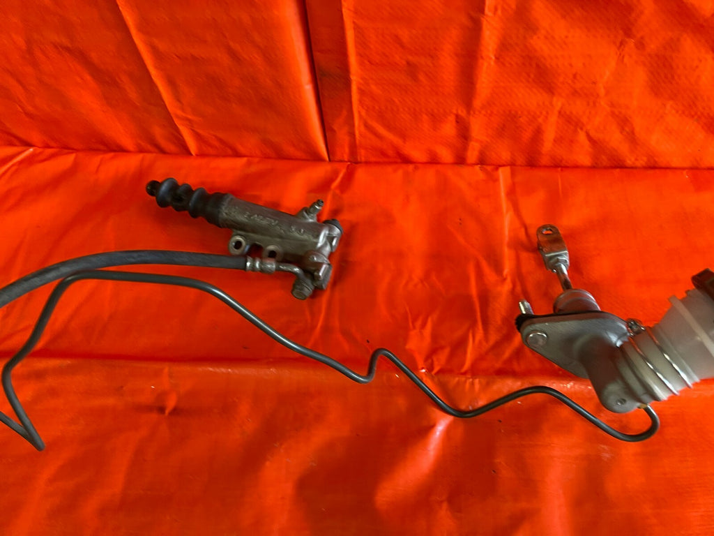 04 09 HONDA S2000   AP2   CLUTCH MASTER CYLINDER SLAVE CYLINDER & ALL LINES OEM3