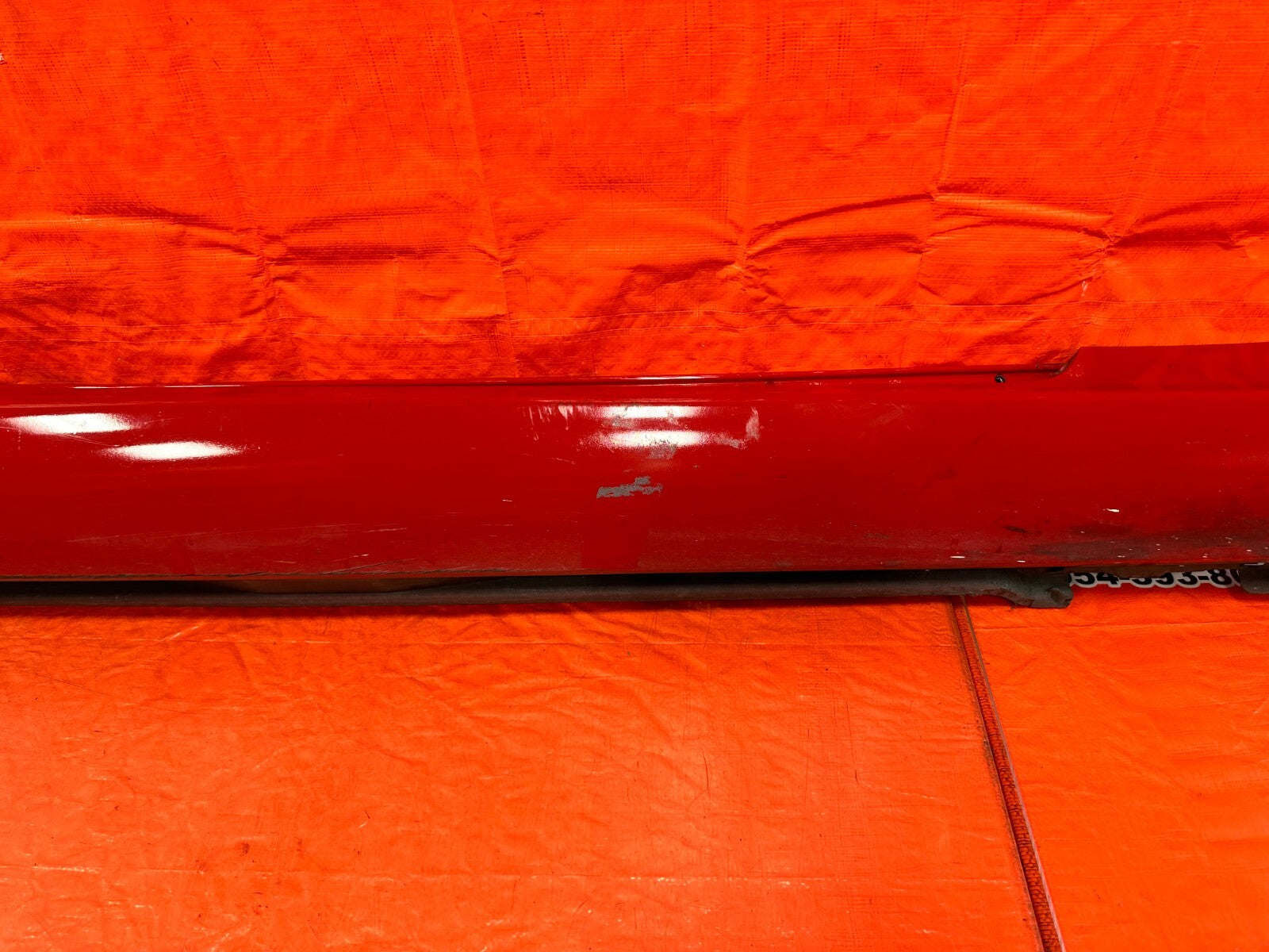 02 05 LEXUS SC430   SIDE SKIRT ROCKER MOLDING TRIM   RIGHT SIDE   RED OEM 2617