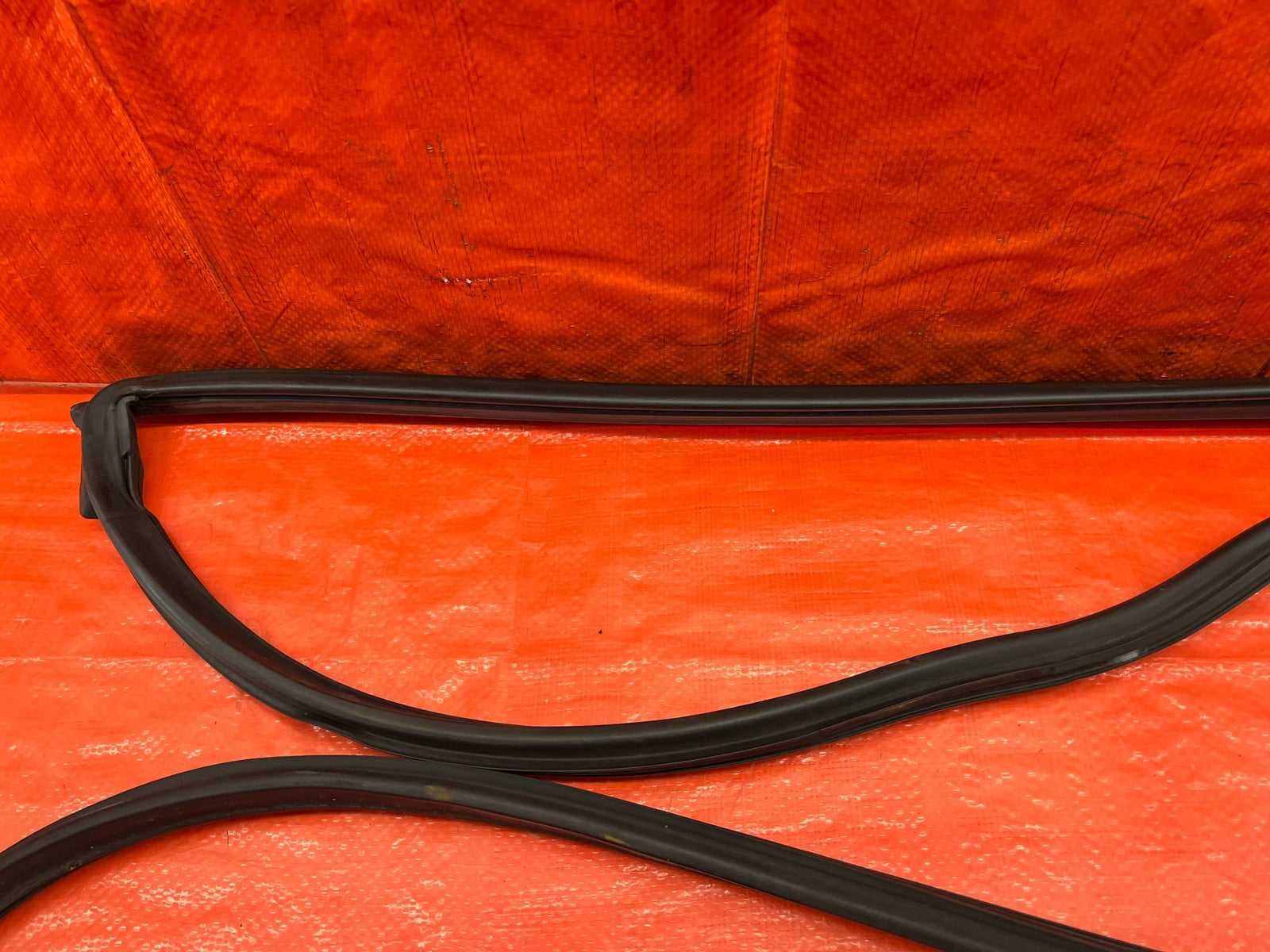 02 05 HONDA CIVIC SI EP3 HATCH LEFT DOOR WEATHER STRIP TRIM SEAL GASKET OEM 1866