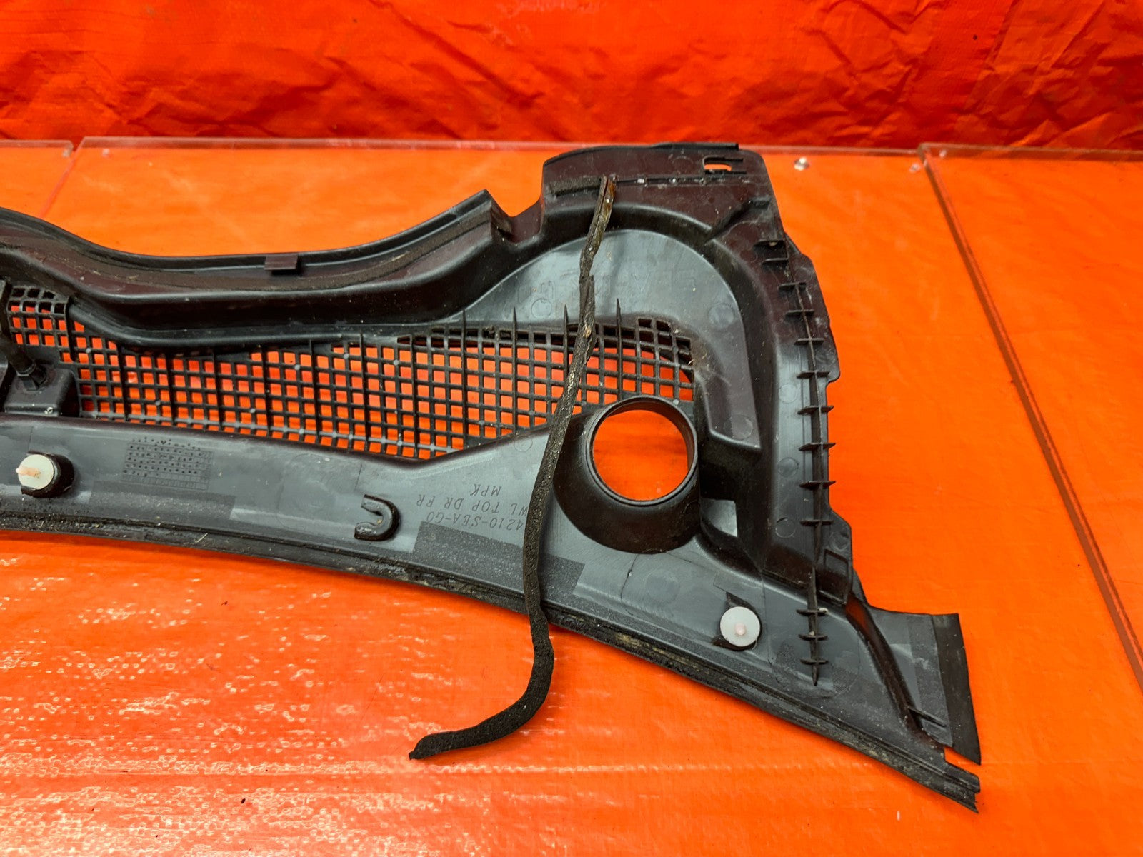 04 08 ACURA TSX FRONT WINDSHIELD WIPER COWL VENT GRILLE PANEL OEM #33014