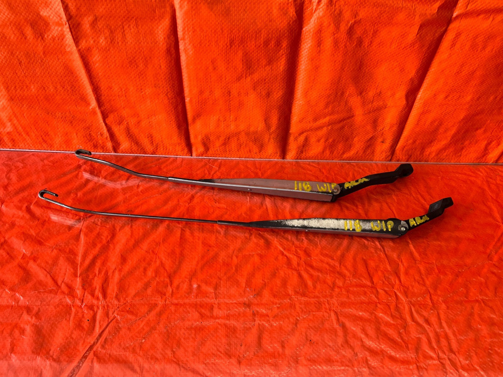 94 01 ACURA INTEGRA WINDSHIELD WIPER ARM SET LEFT RIGHT DRIVER PASSENGER OEM 1180
