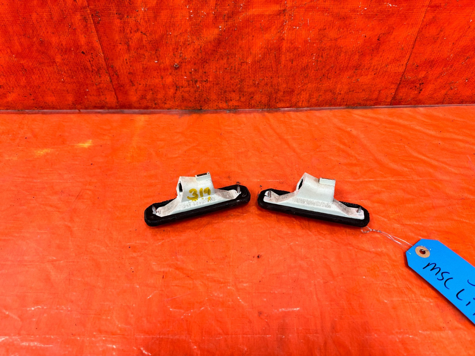 96 00 HONDA CIVIC   LEFT AND RIGHT LICENSE PLATE LIGHTS LAMPS   OEM  3194
