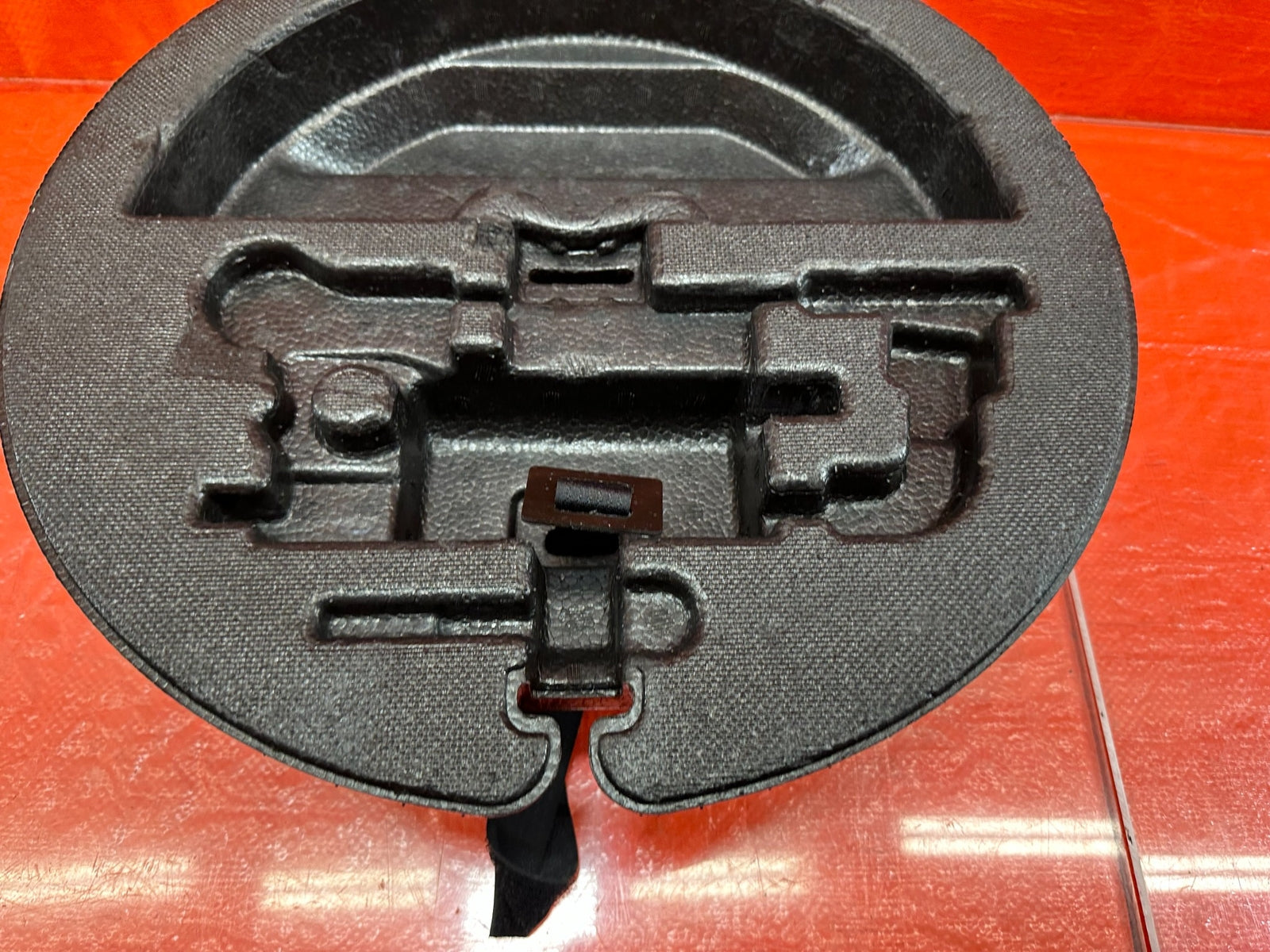 08 15 INFINITI G37 & Q60    2D COUPE   SPARE TIRE FOAM TRAY TOOL KIT HOLDER #2075