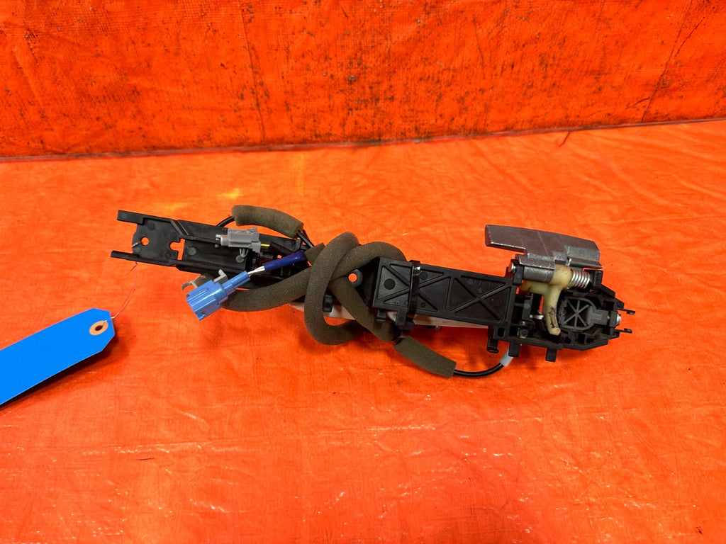 08 15 INFINITI G37 COUPE & CONVERTIBLE RIGHT FRONT EXTERIOR DOOR HANDLE OEM 3296