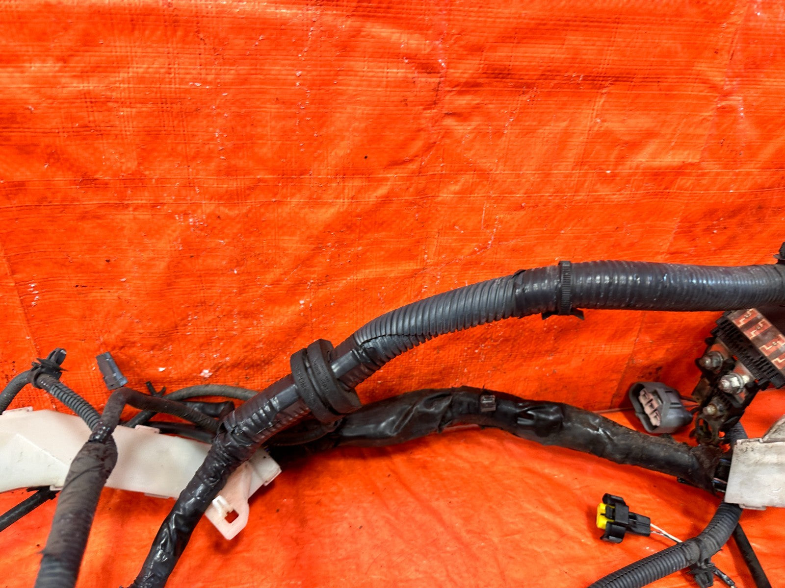 09 10 INFINITI G37 CONVERTIBLE ENGINE BAY / UNDER HOOD WIRING HARNESS WIRE LOOM4