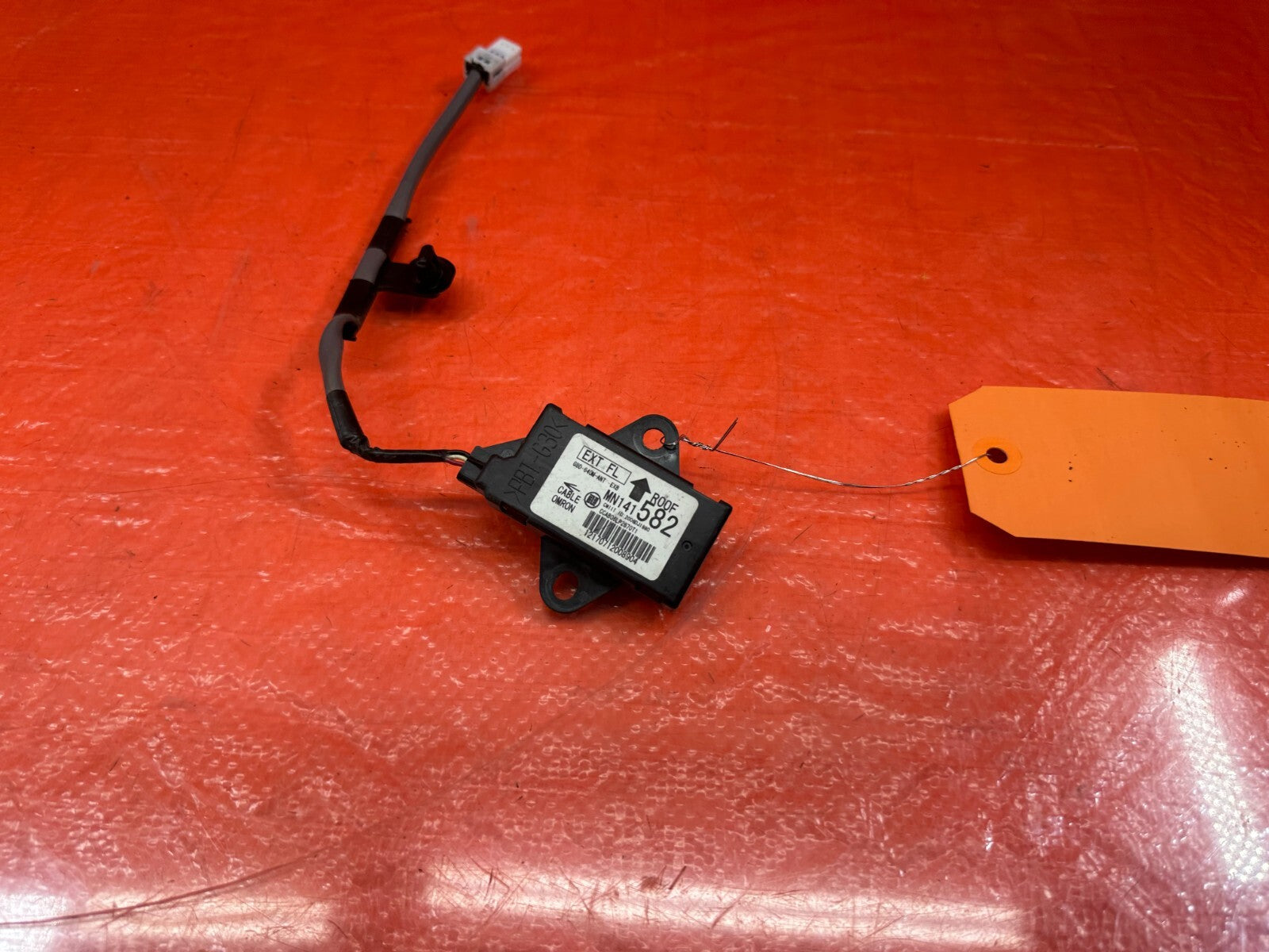 08 15 LANCER EVOLUTION EVO X 10   KEYLESS ENTRY ANTENNA MN141582   OEM OE #2064