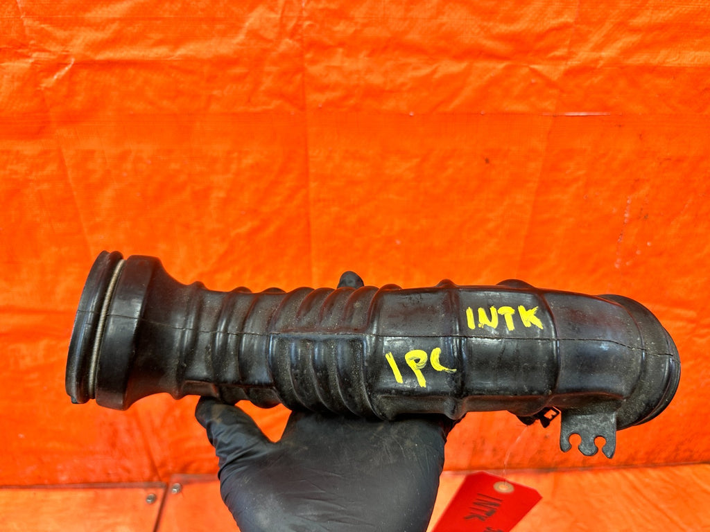 90 91 HONDA CIVIC HATCHBACK   D16A6 SI SOHC AIR INTAKE ARM TUBE   OEM #3257