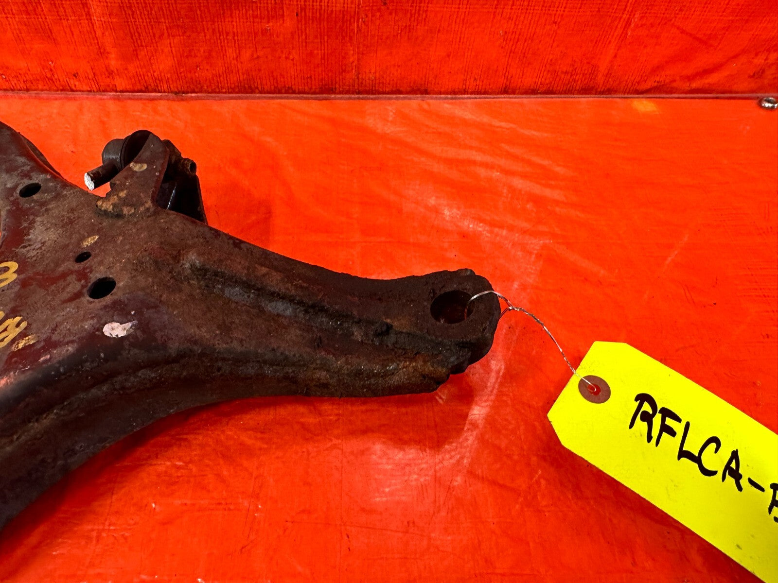 05 06 ACURA RSX   BASE   FRONT LOWER CONTROL ARMS   LEFT & RIGHT   CORE USE ONLY1