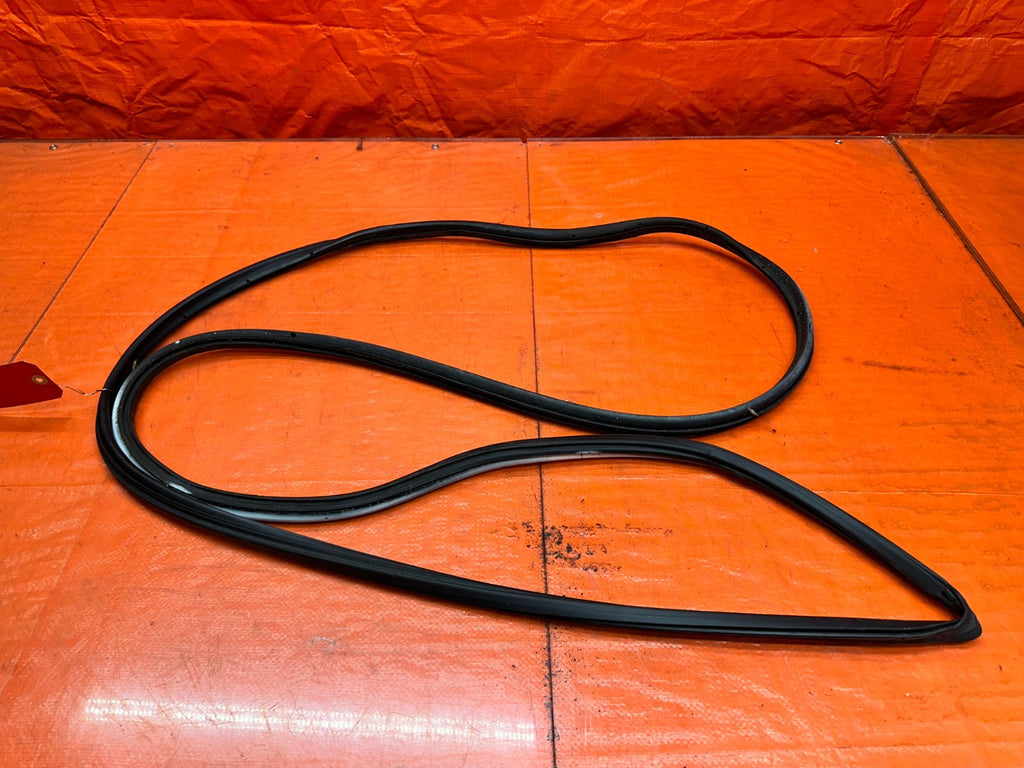 92 95 HONDA CIVIC EX 2D   DRIVER LEFT DOOR MOUNTED WEATHERSTRIP SEAL   OEM #33312