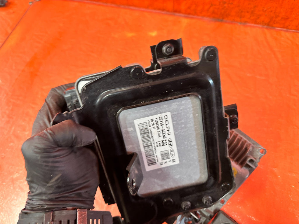 14 16 HYUNDAI GENESIS COUPE 3.8L   AUTOMATIC ECU W/ KEY BCM TCM   100% COMPLETE12