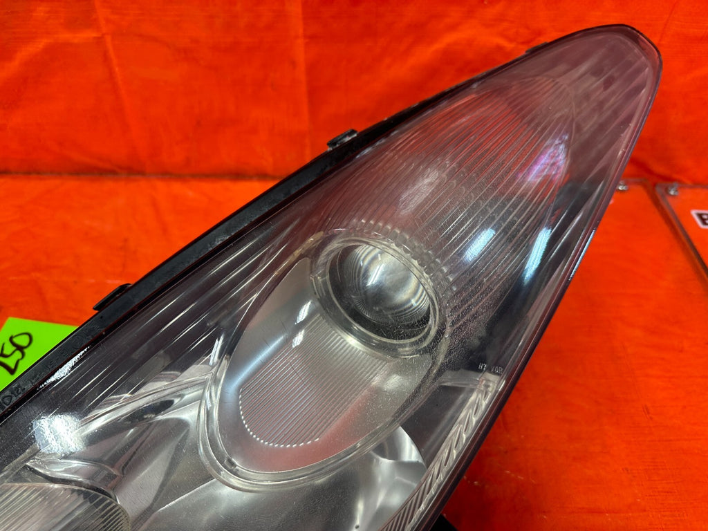 00 05 TOYOTA CELICA   LEFT & RIGHT   HALOGEN HEADLIGHTS HEADLAMPS   OEM #2509